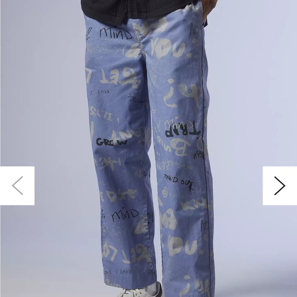 New without tags Urban Outfitters 
Size Medium Chino style pants 
Graphic print - Picture 6 of 8